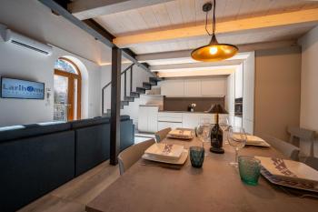 NEW 2024 - ANCIENT GRAVEDONA - where Lake Como classic style meets modern design and comforts - Larihome A40, Gravedona (foto 5)