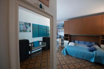 239 - Casa del Sole VISTA MARE Moneglia - 5Minuti a piedi dal Mare - Parcheggio Privato, Moneglia (fotografie 3)