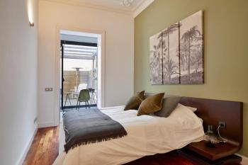 The Collection Barcelona - Classy 3BD - 2BTH with private patio in Eixample, Barcelona (foto 2)