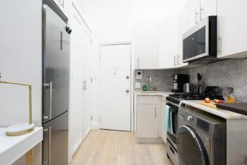 62-2B NEW Prime UES W D in unit, New York (Foto 4)