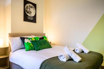 Manchester Serviced Accommodation NorthernNightzzz - The Park, Manchester (photo 3)