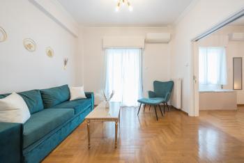 Golden Comfort With Courtyard By Greece Apartments, Афины (фото 2)