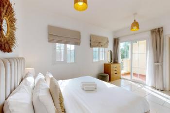 Vacationer Holiday Homes l Tranquil 2 Bed Villa l Family Friendly Community, Dubái (foto 3)