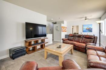 Desert Escape with Pool Oasis Near Golfing and Vegas!, Лас-Вегас (фото 3)