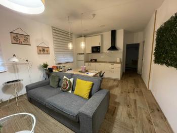 Trauko Flat Parking 12 euros x day EBI01313, Bilbao (Foto 2)