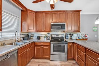 3BR, 1 Story Home w Hot tub, Grill, Sleeps 6, Las Vegas (fotografie 4)
