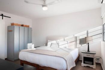 Cozy Apt. w/ Private Balcony & Great Lighting- Romanita 1, Mazatlán (foto 4)