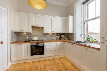 Beautiful Victorian Apartment close to the Botanical gardens, Free parking!, Edinburgh (photo 3)