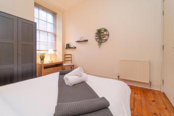Large City Corner Apartment, Edinburgh (fotografie 4)