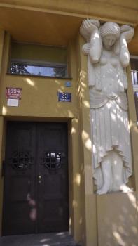 Get Prague Flat Slovenska, Prague (photo 5)