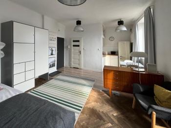 Apartament przy Rotundzie, Varšava (fotografie 3)