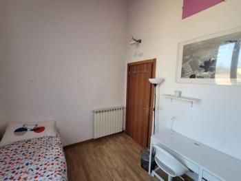 Bedroom and Loft(Soppalco) for rent in via Belle Arti, Boloňa (fotografie 2)