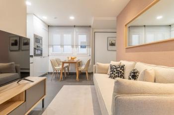 Modern Stay in La Latina for 3 - Vibrant Madrid Location Latina Toledo VII, Madrid (photo 2)