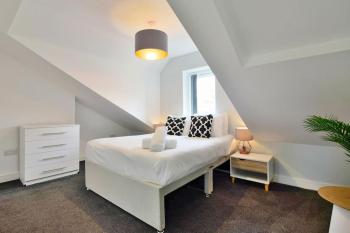FREE PARKING - 1 BR Salford Royal sleeps 4, Manchester (fotografie 4)