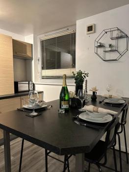 City Centre 2 Bed Room Apartment Free Parking, Liverpool (photo 2)