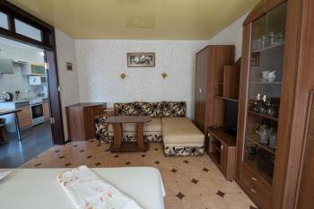 Героїв Дніпра, 53, 3-й поверх, квартира біля пляжу Живчик, Tcherkassy (photo 4)