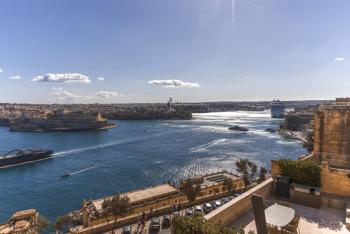 HARBOUR VIEW - Large 2BR Apartment, Valletta (zdjęcie 2)