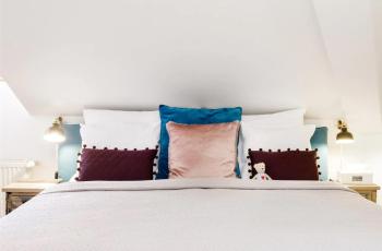 Romantic Bohemian Studio in Old Town Prague, Praha (fotografie 3)