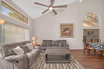 Spacious Modern Home Family or work WFH Friendly, Las Vegas (foto 3)