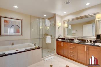 MGM Signature-28-719 Strip View Jacuzzi Studio, Las Vegas (photo 4)