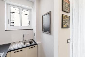 Moderno Bilocale a 5 minuti dal centro storico, Turín (fotografie 4)