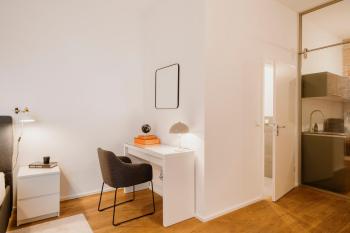 Homely Berlin - Super Modern, City Center, Rosenthalerplatz, Berlino (foto 5)