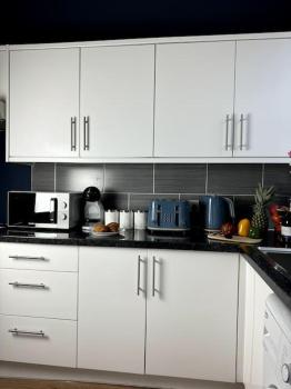 Modern 6 Bed Home Near Leeds City Centre-Long Stay Rates Available, Leeds (Foto 5)