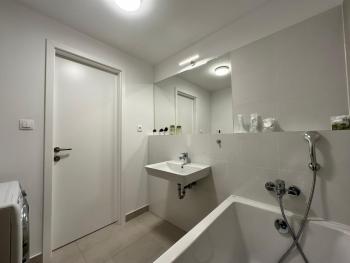 Vyhlad na mesto, 24. poschodie, free parking, Bratislava (photo 5)