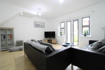 Immaculate Rooms Near Nine Elms & Battersea, London (photo 3)