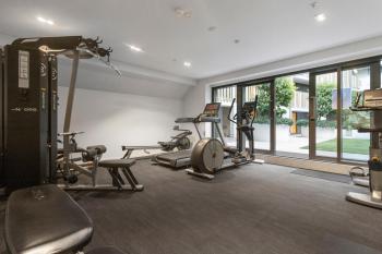 Feel at Home with Aircon, Pool, Gym, WiFi, Окленд (фото 5)