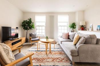 Premium Central House w Parking - Walk Everywhere, Bath (photo 2)