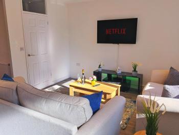 Cozy, Charming 3-Bedroom Home in Chester- Free Parking- Sleeps Up To 6, Chester (Foto 4)