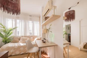 Sunny and Cozy Room with Ensuite Bathroom, Madrid (photo 2)