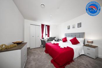 THE ROZVI EMPIRE LUXURY APARTMENTS FOR LONG STAYS - Business,Relocation & Families, Free WiFi, Birmingham (foto 3)