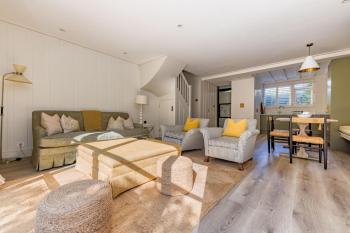 Battersea Set – 3 Bedroom Home with Garden, London (photo 5)