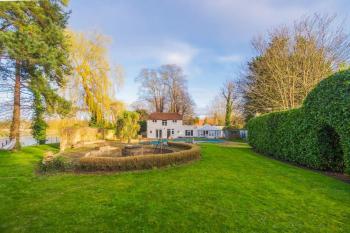 Wellness Escape by River, Sauna, Heated Pool, Hot Tub, Windsor (Foto 5)