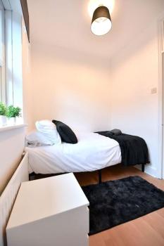 Charsley Lodge, London (photo 3)