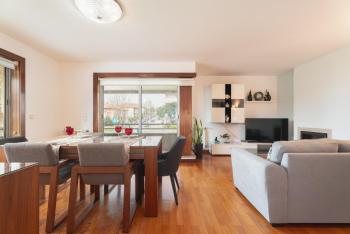 Spacious 2BR Apt with Free Parking in Porto, Porto (foto 5)