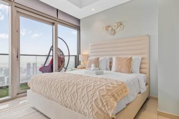 High Floor Burj Khalifa & Sea View with stunning Infinity Pool, Дубай (фото 4)