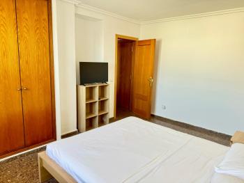 Your Long Stay Attic Home in Valencia, Valencia (photo 3)
