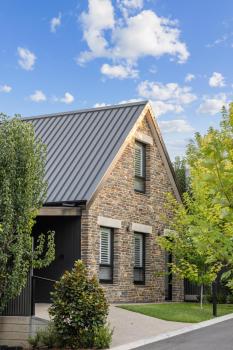 Vale 194 - Luxury Accommodation in McLaren Vale - 5 holiday homes with king size beds, McLaren Vale (photo 4)