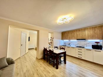 APARTMENT #27, Kutaisi (fotografie 2)