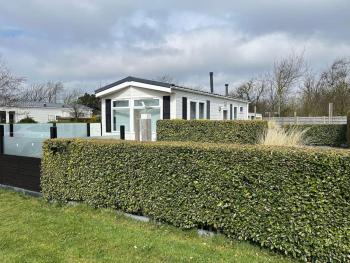 Chalet + tiny house nabij strand, Petten (foto 3)
