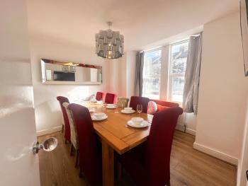 Stay In Tooting, London (photo 3)