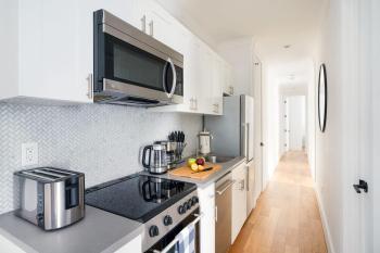 403-4C New 2br 2baths prime ues, New York (photo 4)