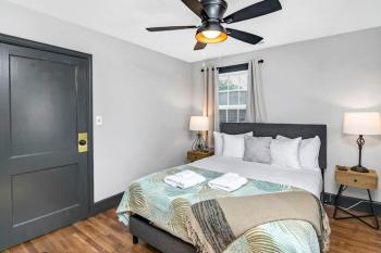 Homey 4BR in Earlewood, Columbia (fotografie 4)