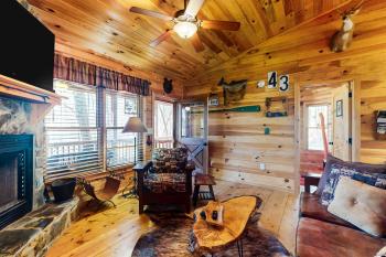 Bear Butte, Cherry Log (fotografie 4)