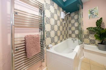 GuestReady - Charming haven in Knowledge Quarter, Liverpool (photo 5)