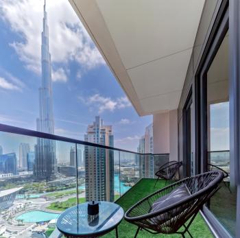 Luxurious 4BR Apartment w/ Prime Burj Khalifa View, Дубай (фото 4)