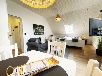 Ferien im Wangerland - Haus Wiesenweg - Apartment 2 1OG, Horumersiel (photo 5)